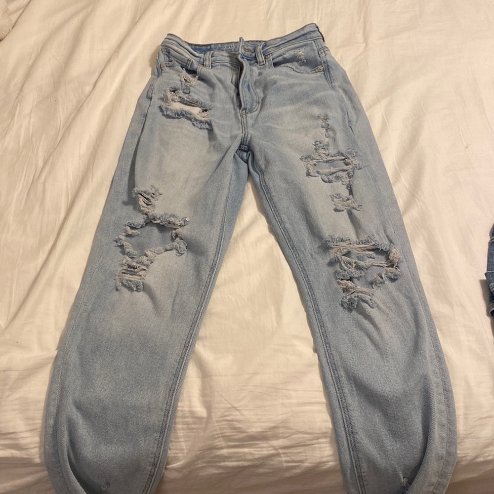american eagle mom jeans